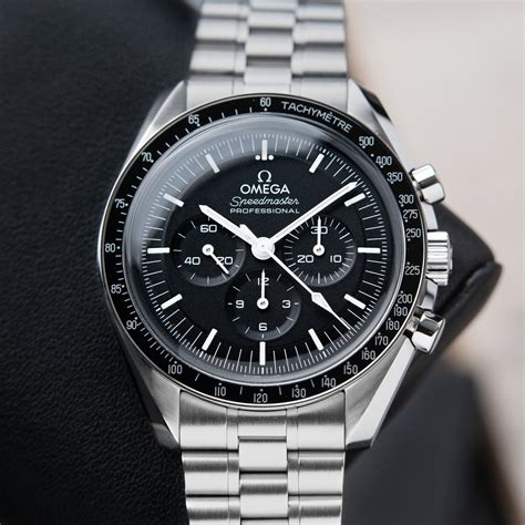 omega speedmaster 3861 hesalite reviews.